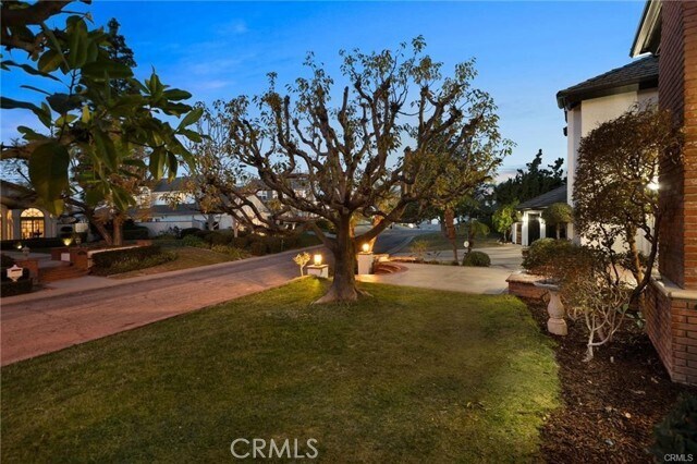 Building Photo - 7460 E Hummingbird Cir