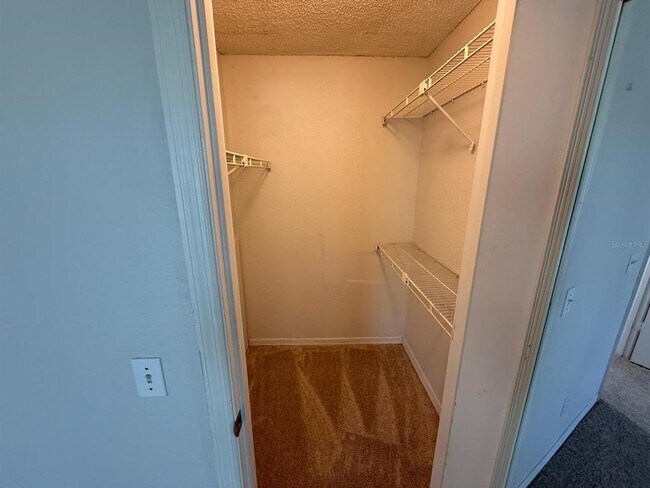 Building Photo - 5164 Conroy Rd