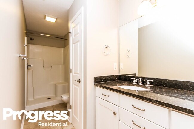 Building Photo - 561 Grabill Dr