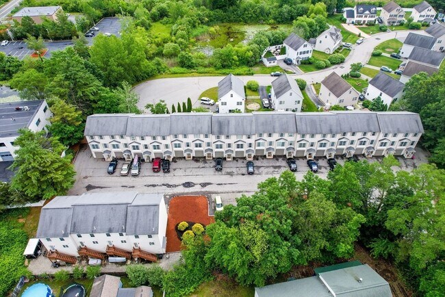 Building Photo - 42 Rogers St