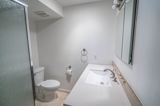 Building Photo - 2 Bedroom Home in Friendly Valley in 55+ C...