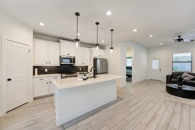 Building Photo - 10636 Wild Chives