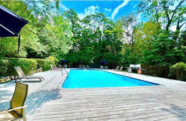 Primary Photo - 221 Mill Rd