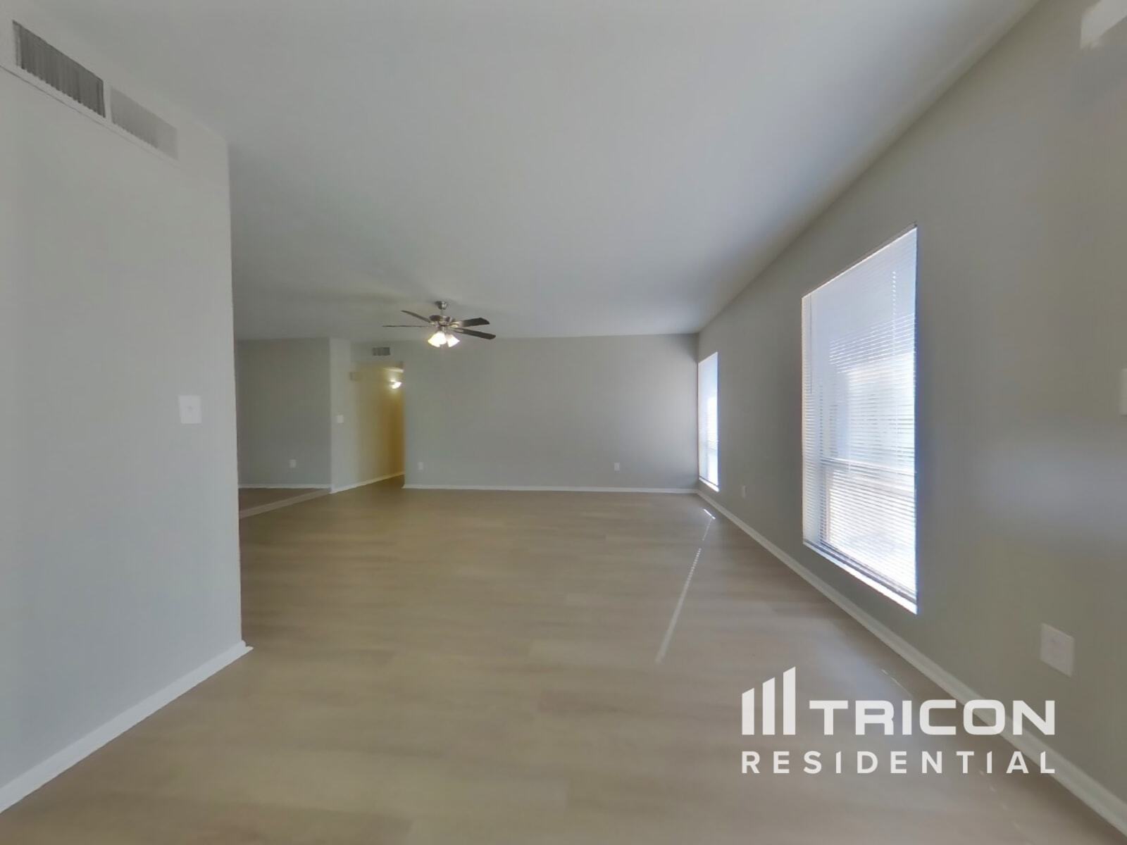 Building Photo - 955 W Santa Cruz Dr