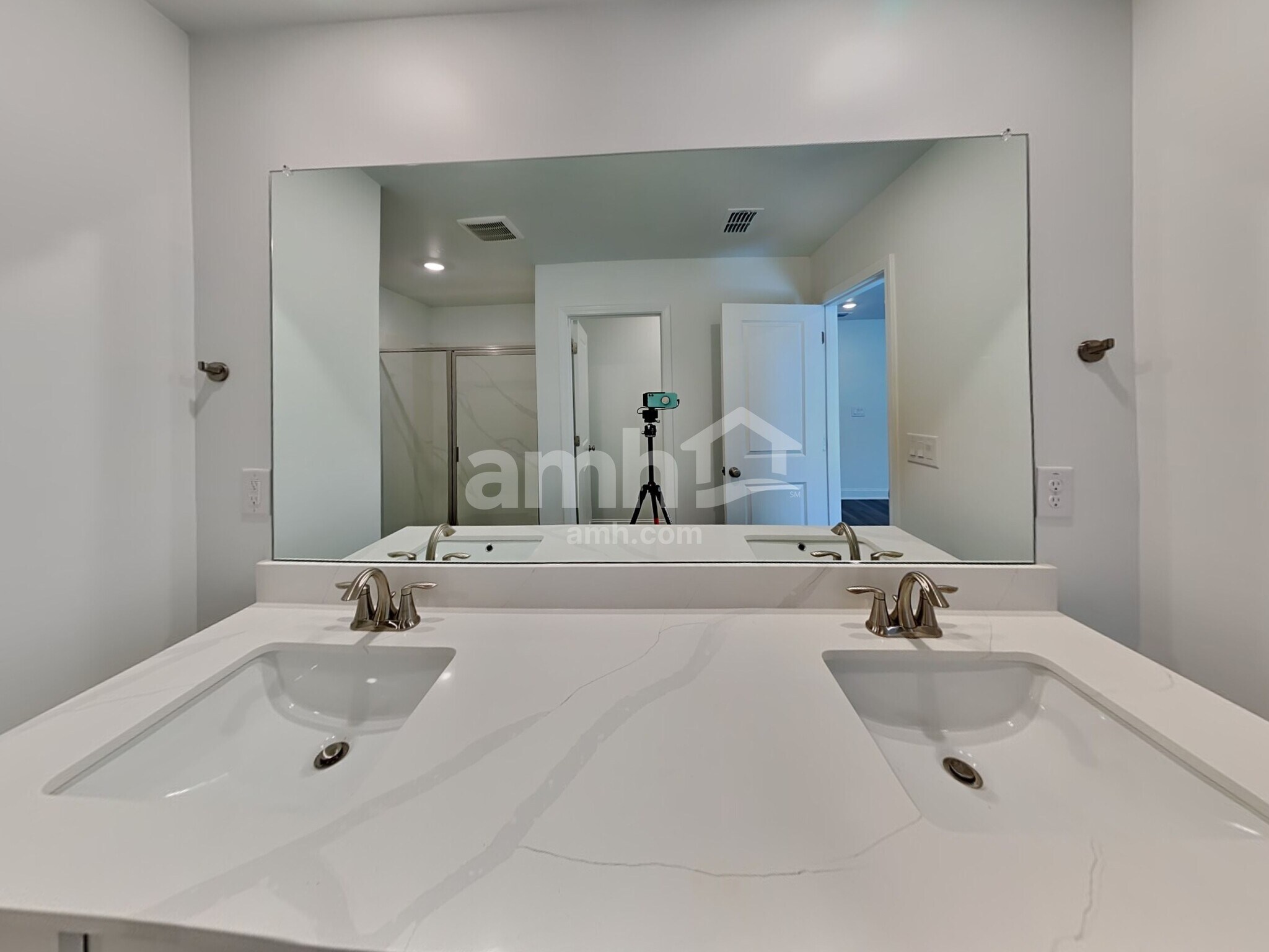 Building Photo - 1469 Aquamarine Dr