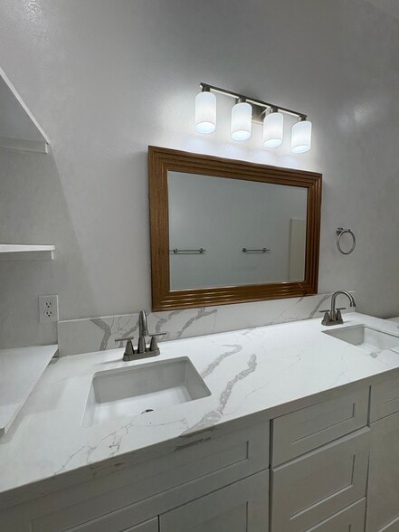 Bathroom - 6446 Palm View Ave