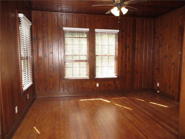 Building Photo - 3306 Harris Park Ave