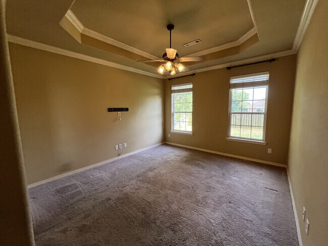 Building Photo - 3101 SW Camden Dr