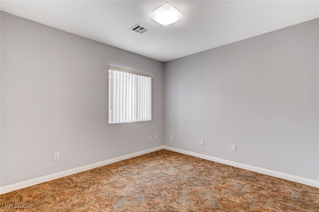 Building Photo - 9768 Plane Tree Ct