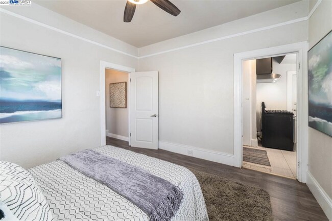 Building Photo - 3027 Filbert St