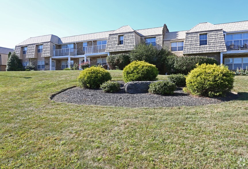 Kensington Club 1330 Wabank Rd Lancaster PA 17603 Apartment Finder