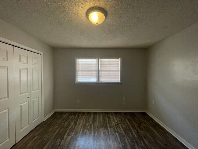 Building Photo - 131 Wall St