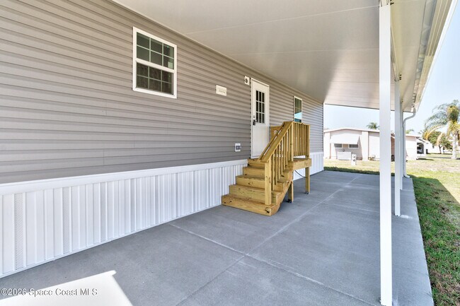 Building Photo - 6180 98th Ln