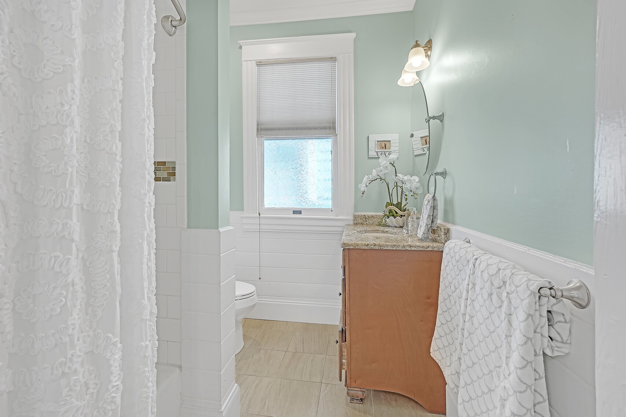 Building Photo - 312 N 5th Ave