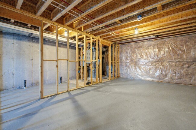 Building Photo - 4571 W Watchmen Wy