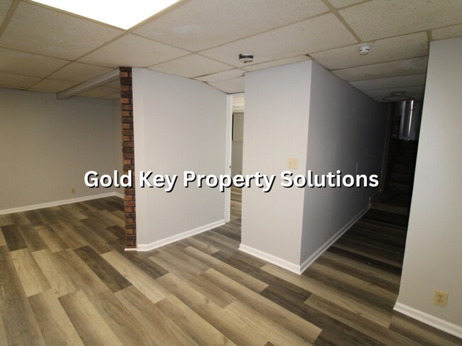 Building Photo - 517-519-519 Wheeling Ave