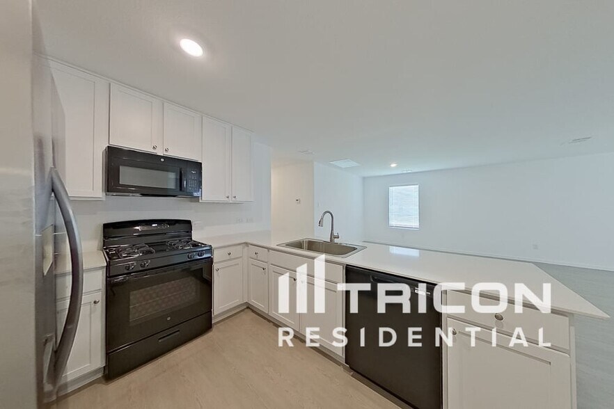 Building Photo - 1662 Lercara Ln