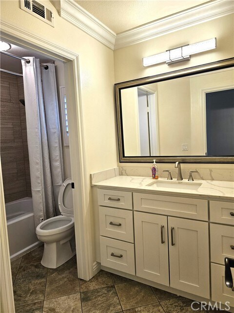 Building Photo - 2938 S Buena Vista Ave