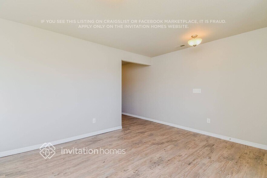 Building Photo - 3614 Saguaro Cir