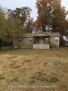 Building Photo - 3 br, 1 bath House - 104 E. Lawson Road
