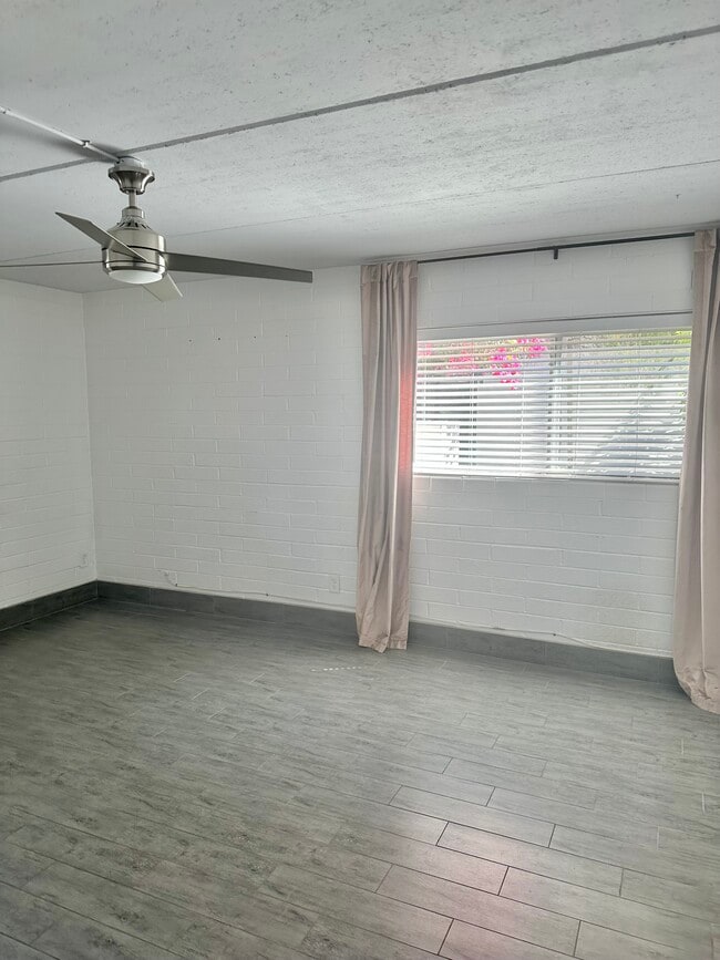 Building Photo - 3637 E Monterosa St