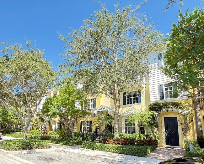 Building Photo - 319 Flamingo Dr