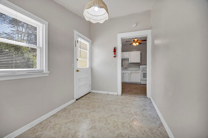 Building Photo - 3125 Heyward St