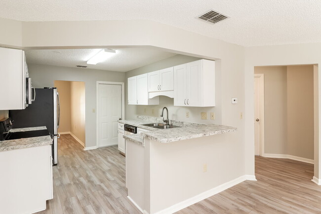 Building Photo - 5779 Forester Oak Ct