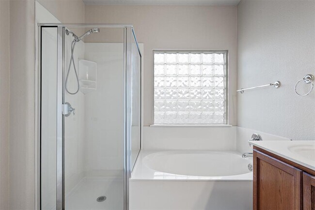 Building Photo - 404 Arrowhead Trail
