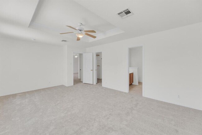 Building Photo - 104 Presidio Dr