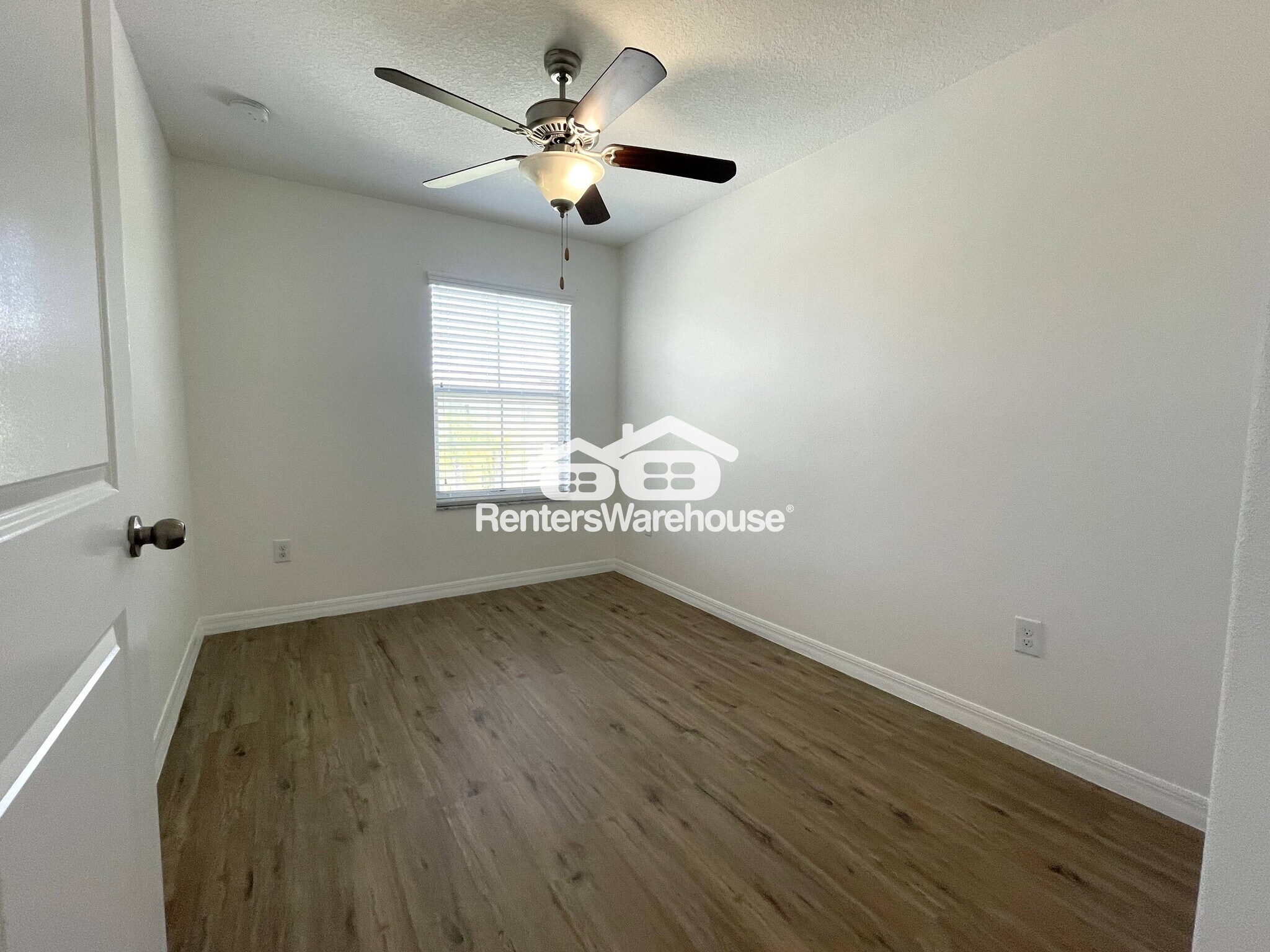 Building Photo - 12942 Utopia Gdns Wy