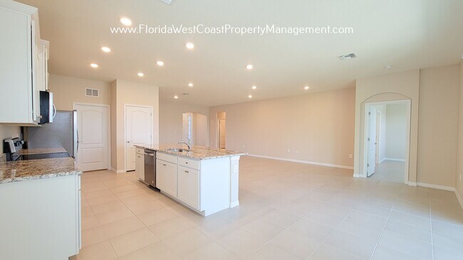 Building Photo - LARGE 3 BEDROOM- 2 BATH LAKEWOOD RANCH HOME FOR RENT! DIRECT LAKE VIEWS! ANNUAL LEASE!