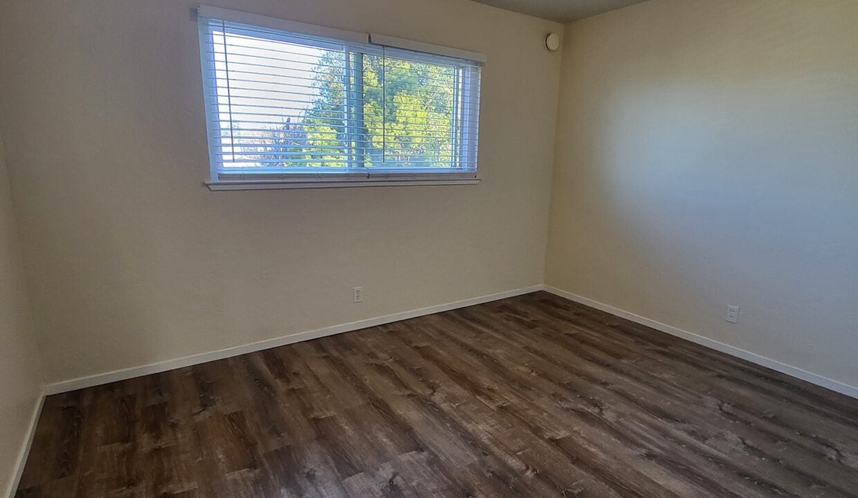 Building Photo - 3340 Belmont Ave