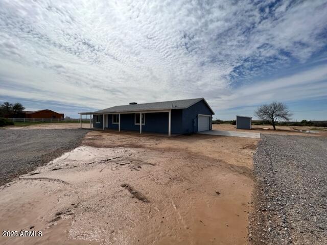 Building Photo - 4552 N Loring Rd