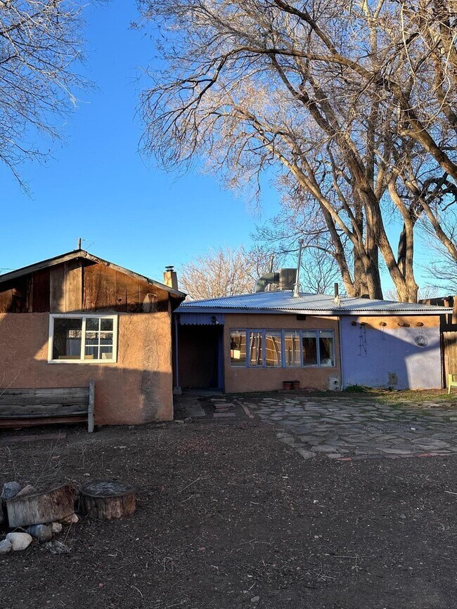 Building Photo - 2202 Rosendo Garcia Rd SW