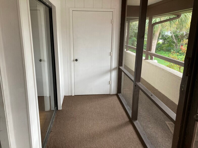 Front porch with storage room - 3500 El Conquistador Pky