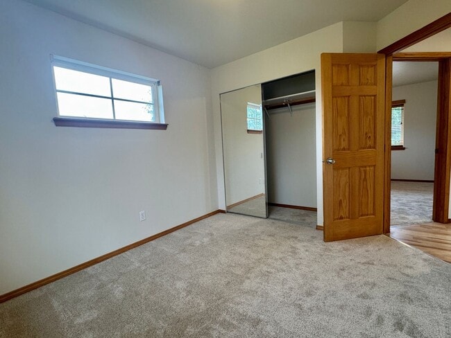 Building Photo - desirable Driftwood Keys daylight rambler....