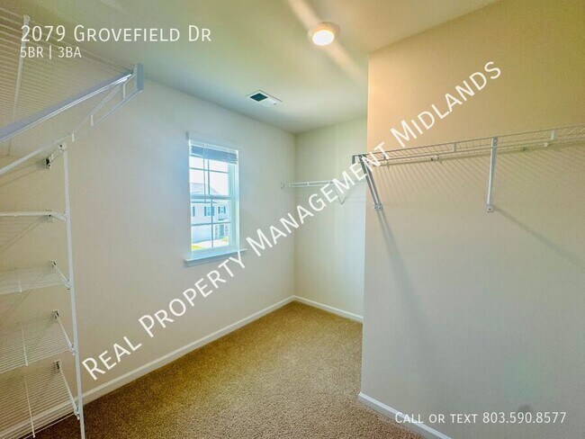 Building Photo - 2079 Grovefield Dr