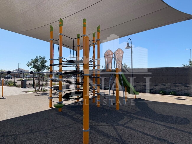 Building Photo - 14351 W Georgia Dr