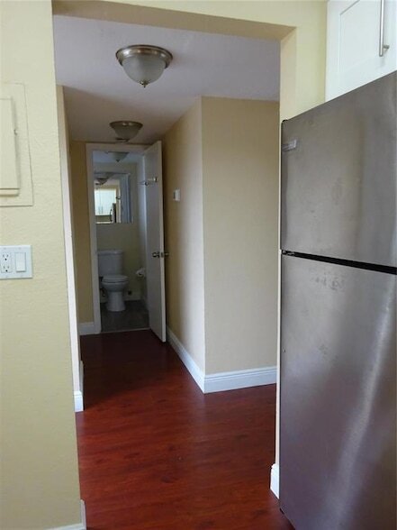 Building Photo - 6050 NW 64th Ave