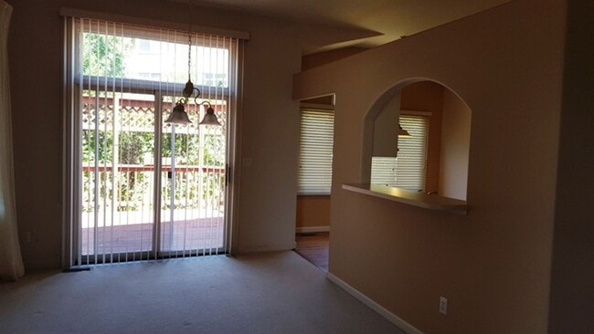 Building Photo - Comfort and Convenience in This 3 Bedroom Miramont Gem