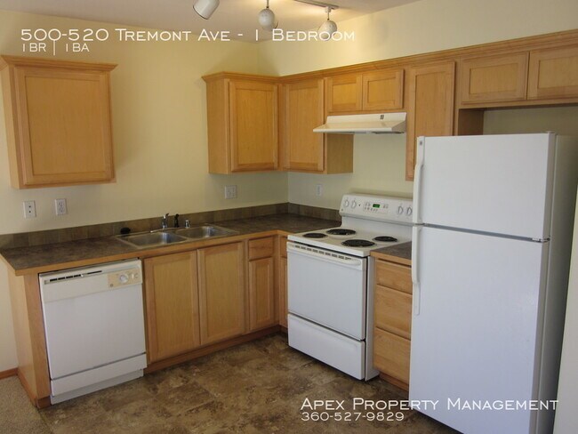 Building Photo - NORTH BELLINGHAM - Creekside Villas