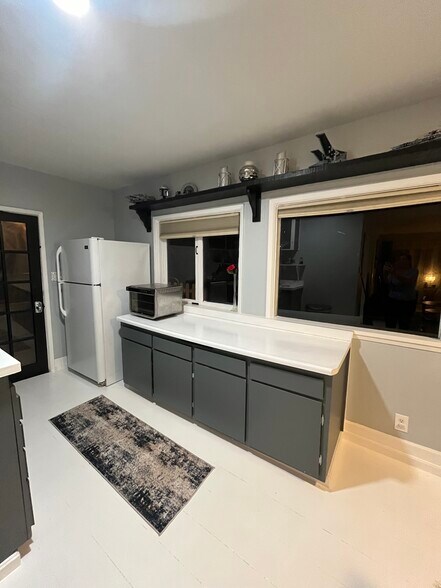 Building Photo - 28952 Modjeska Canyon Rd