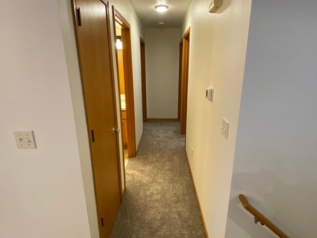 Building Photo - Updated 4-Bedroom, 3-Bath Home with Walk-Out Basement