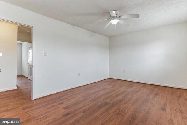 Building Photo - 10177 Irongate Way