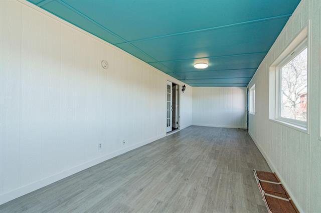 Building Photo - 444 Frontier St