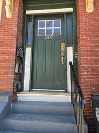 Building Photo - 319 Spruce St
