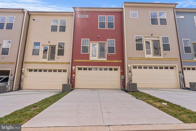 Building Photo - 5907 Garden Walk Dr