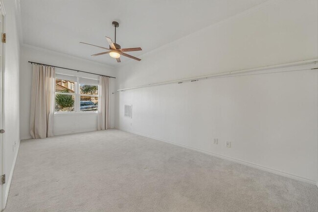 Building Photo - 5836 Westslope Dr