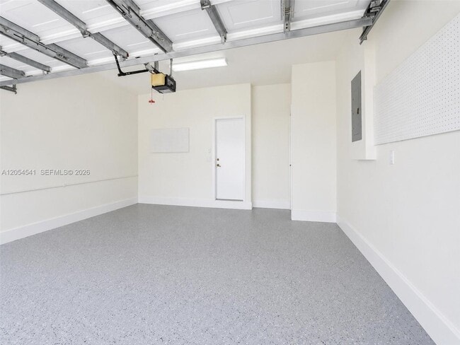 Building Photo - 10956 NW 73rd St
